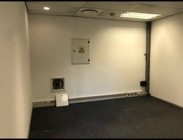 645M² OFFICE TO LET IN SPRINGFIELD